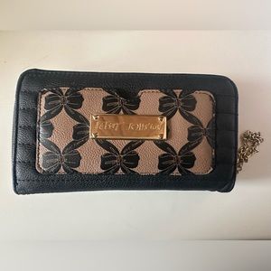 BETSY JOHNSON WALLET